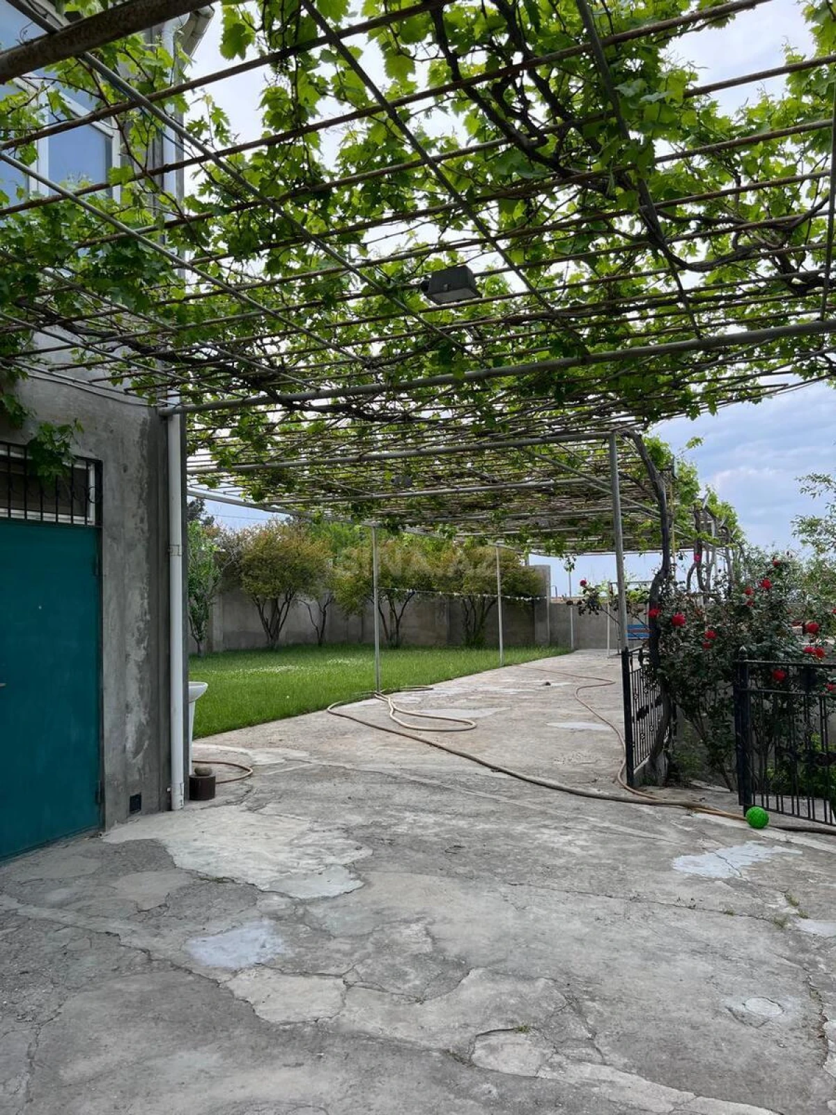 Satılır 6 otaqlı həyət evi 226 m²