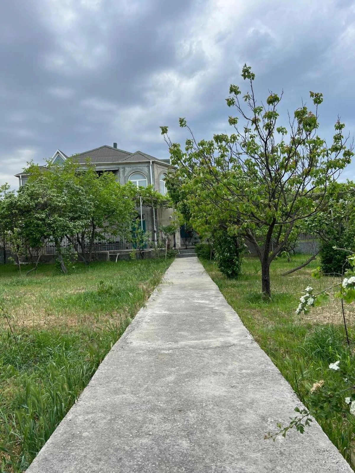 Satılır 6 otaqlı həyət evi 226 m²