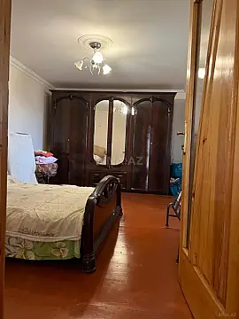 Satılır 6 otaqlı həyət evi 226 m²