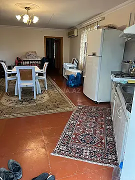 Satılır 6 otaqlı həyət evi 226 m²