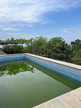 Satılır 6 otaqlı həyət evi 226 m²