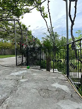 Satılır 6 otaqlı həyət evi 226 m²