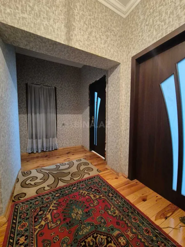 Satılır 2 otaqlı mənzil 61 m²