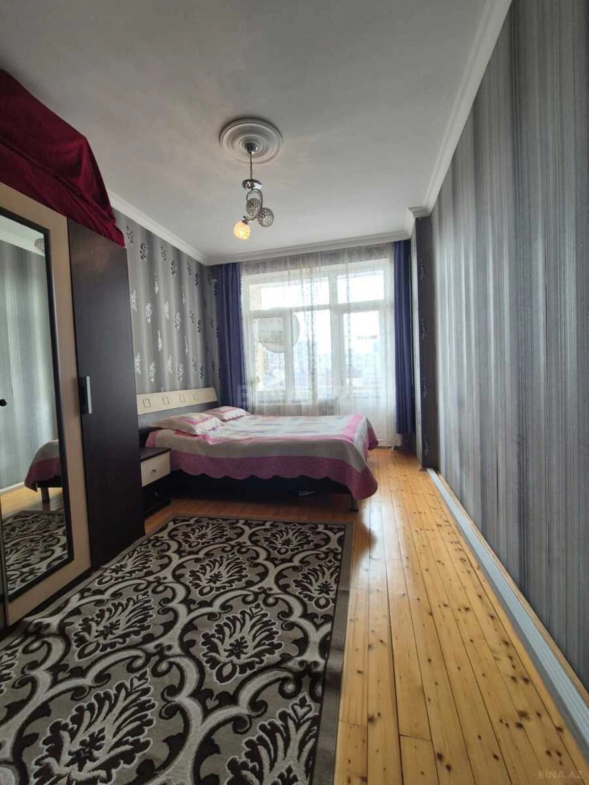 Satılır 2 otaqlı mənzil 61 m²
