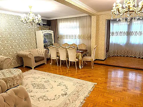 Satılır 5 otaqlı mənzil 120 m²