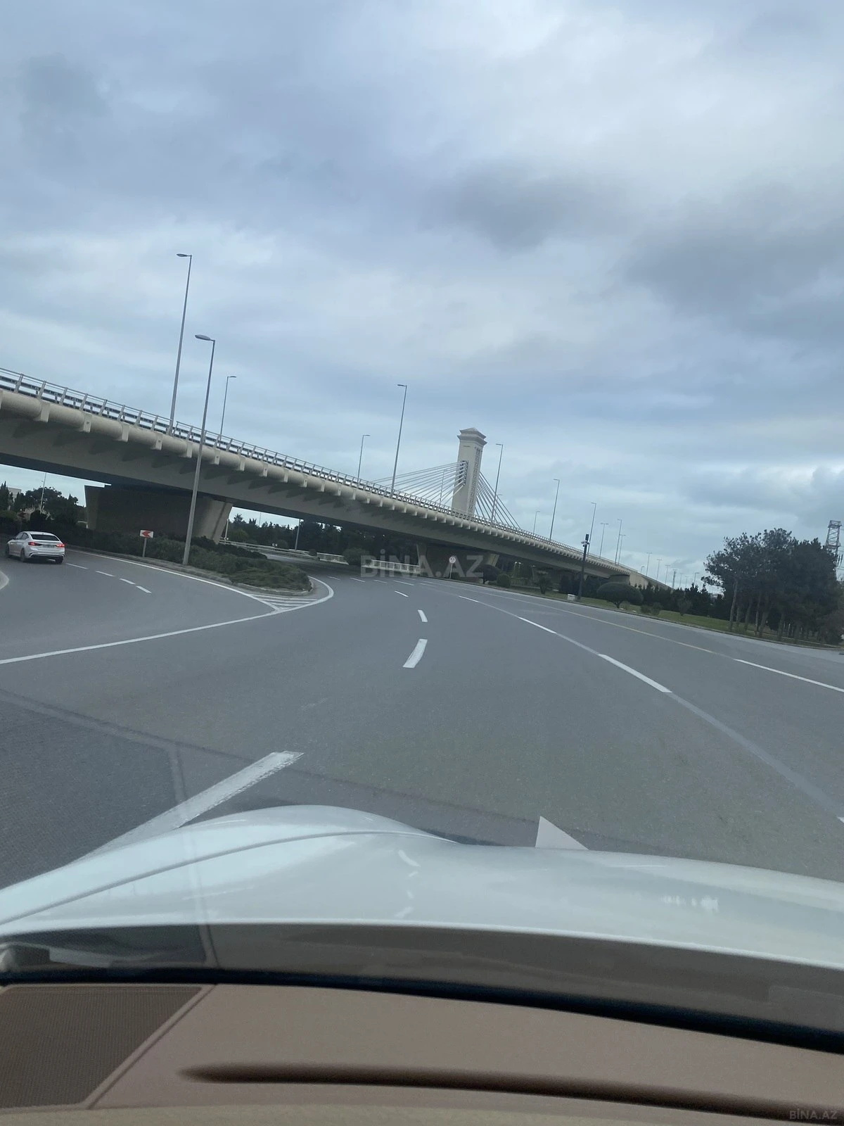 Satılır 5 otaqlı həyət evi 160 m²