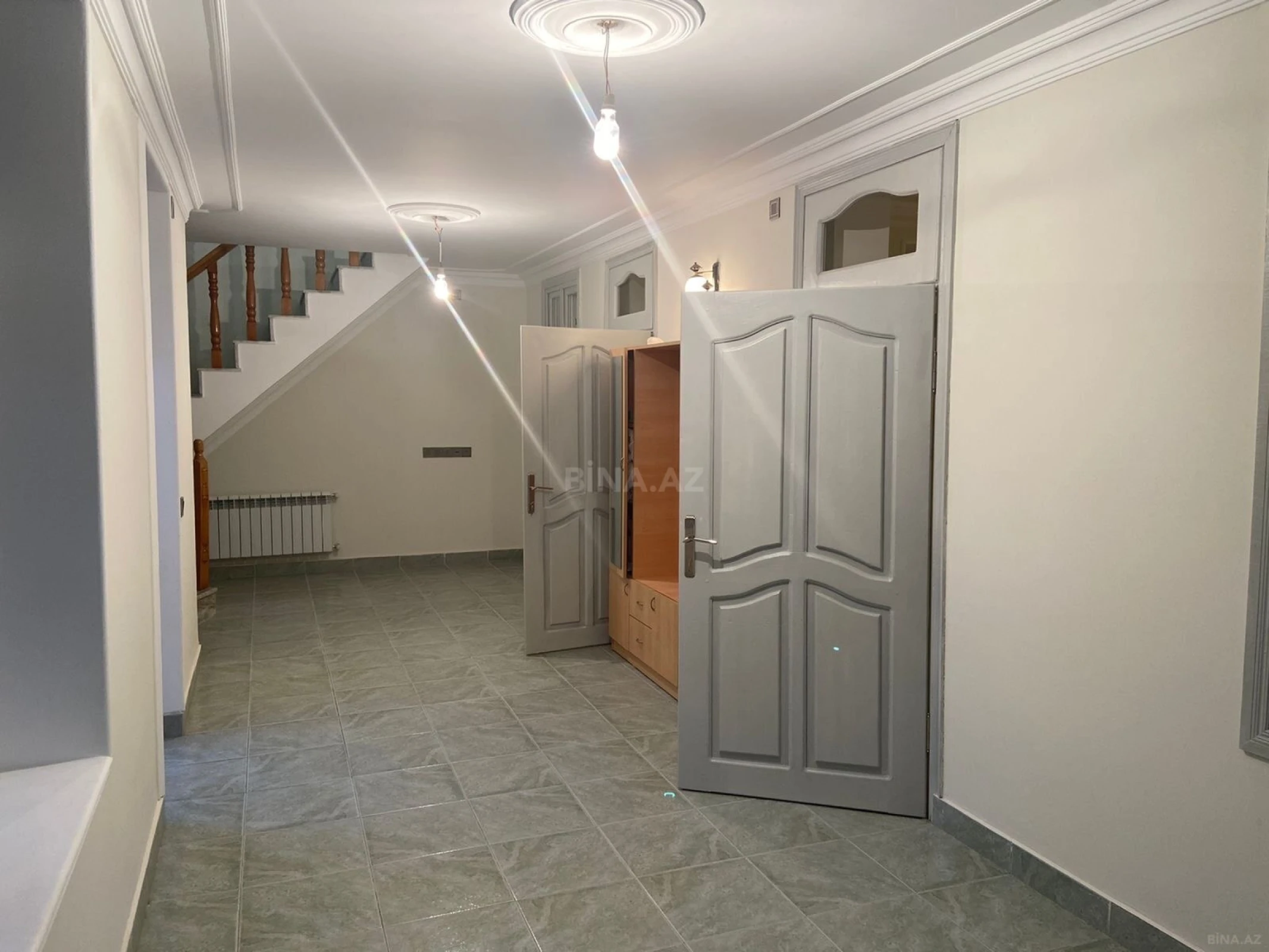 Satılır 5 otaqlı həyət evi 160 m²