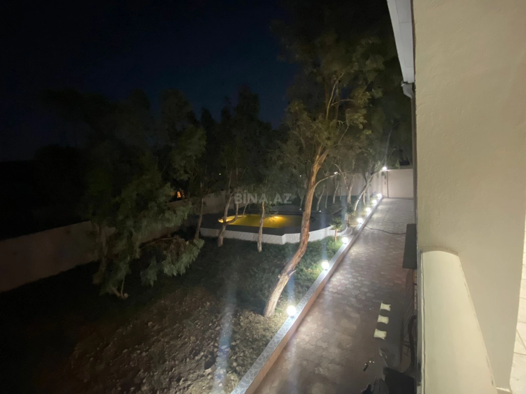 Satılır 5 otaqlı həyət evi 160 m²