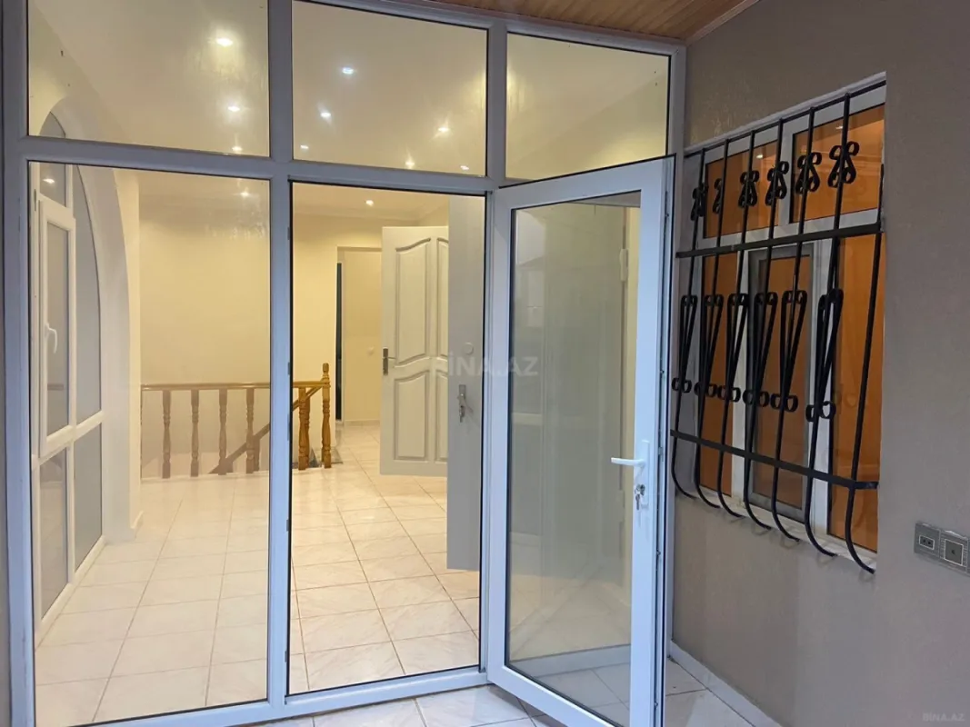 Satılır 5 otaqlı həyət evi 160 m²