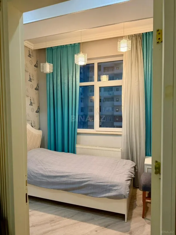 Satılır 3 otaqlı mənzil 112 m²