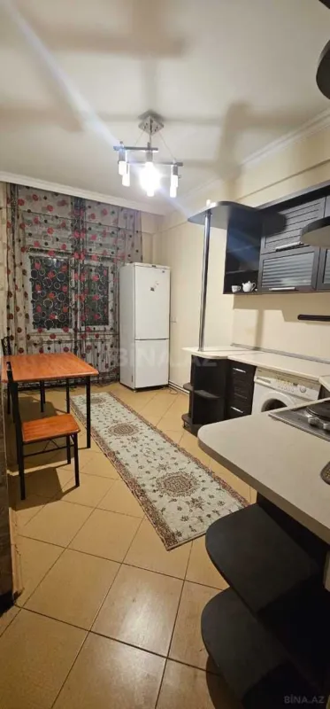 Kirayə verilir 2 otaqlı mənzil 70 m²