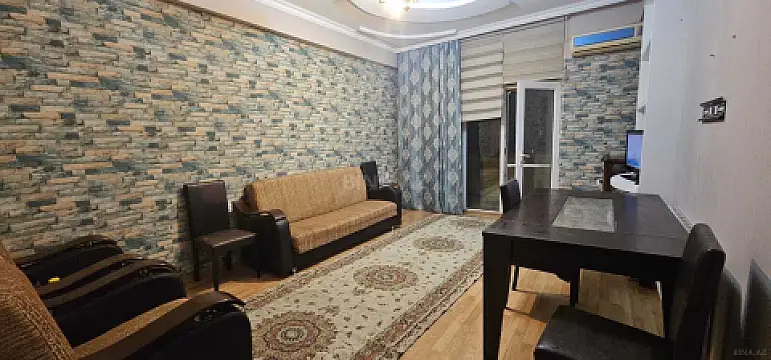 Kirayə verilir 2 otaqlı mənzil 70 m²