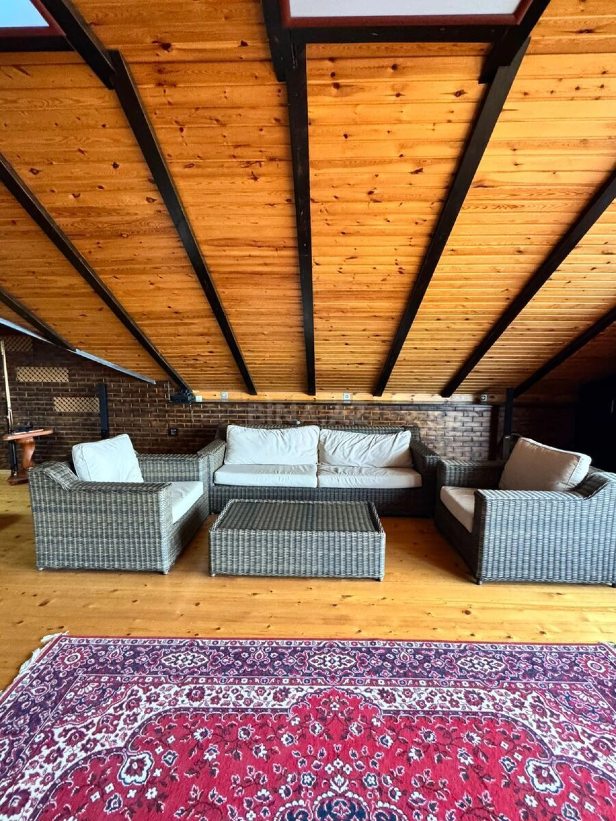 Satılır 5 otaqlı həyət evi 275 m²