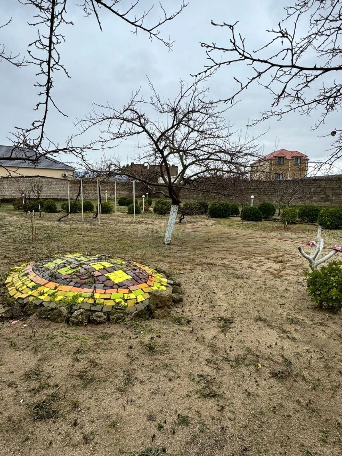 Satılır 5 otaqlı həyət evi 275 m²