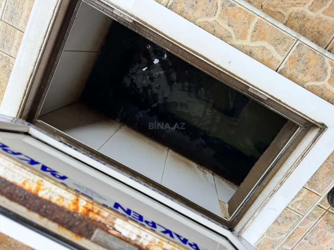 Satılır 5 otaqlı həyət evi 275 m²