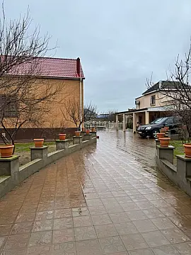 Satılır 5 otaqlı həyət evi 275 m²