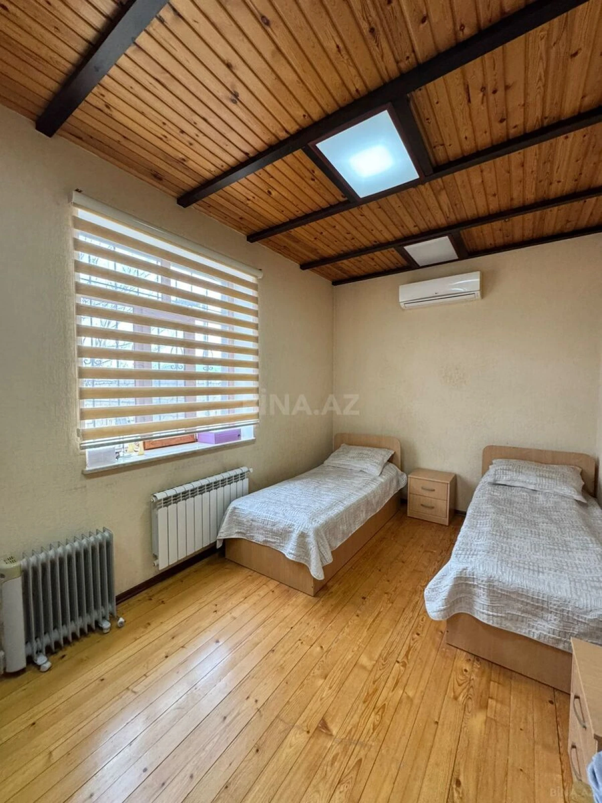 Satılır 5 otaqlı həyət evi 275 m²