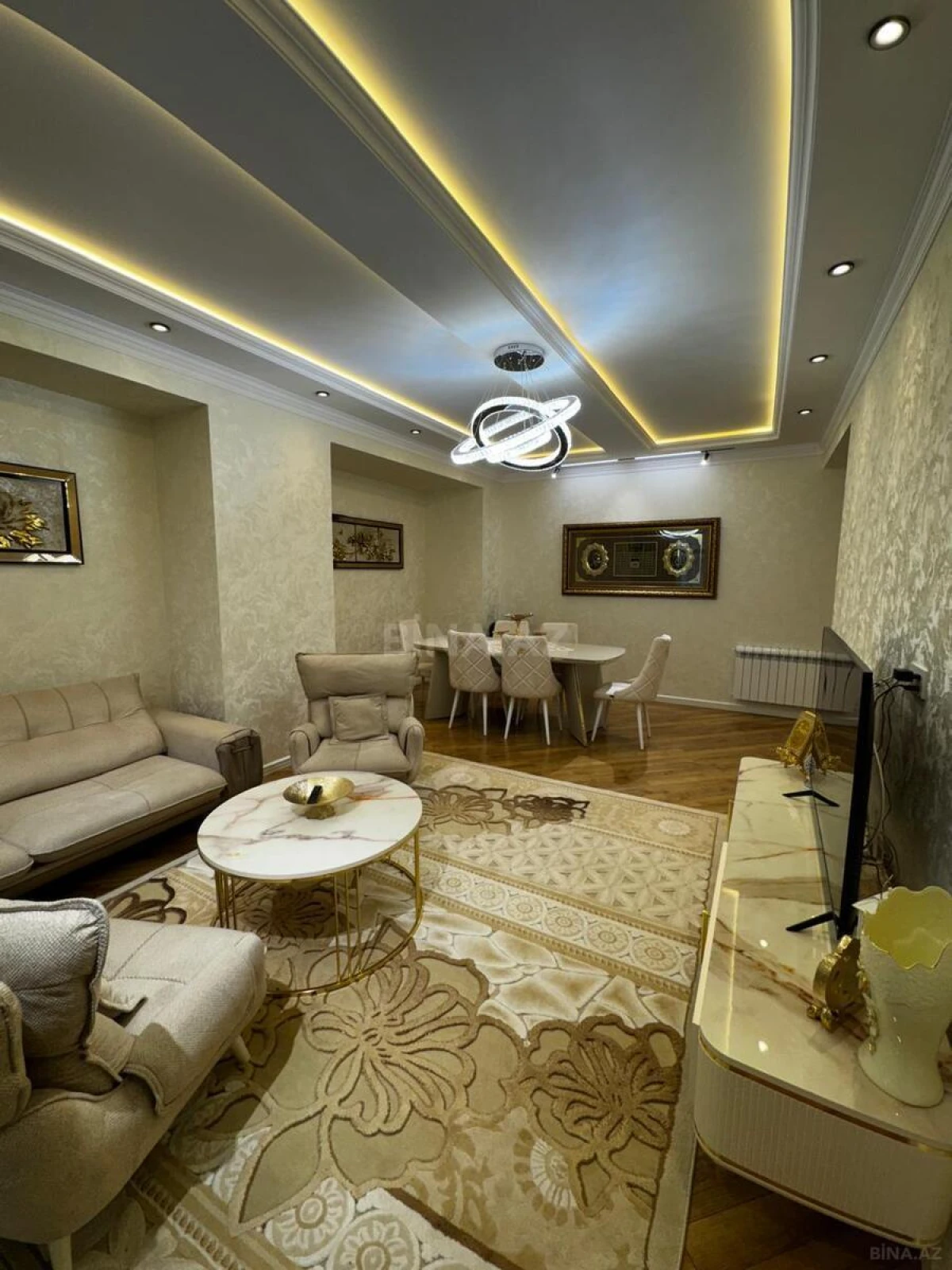 Satılır 3 otaqlı mənzil 148 m²