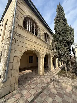 Satılır 10 otaqlı həyət evi 400 m² — Bakı, Lökbatan 10 otaq 400.00 m²