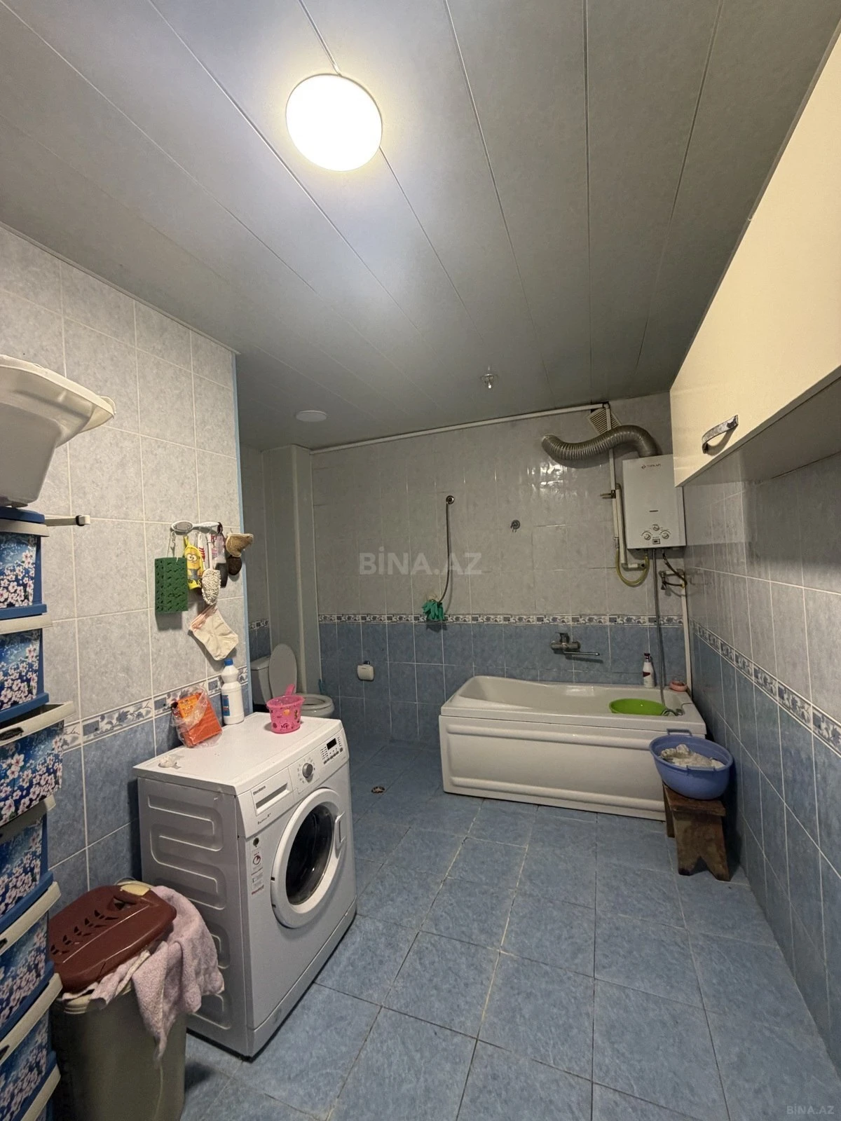 Satılır 10 otaqlı həyət evi 400 m²