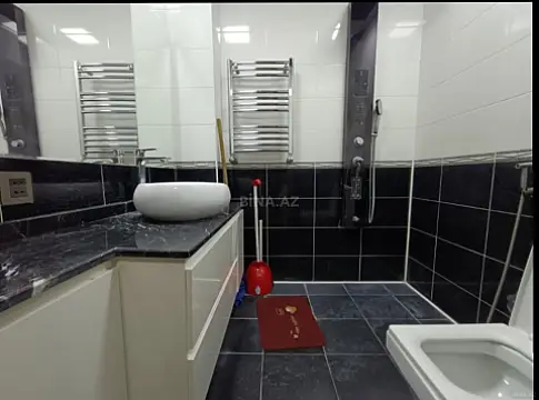 Kirayə verilir 2 otaqlı mənzil 75 m²