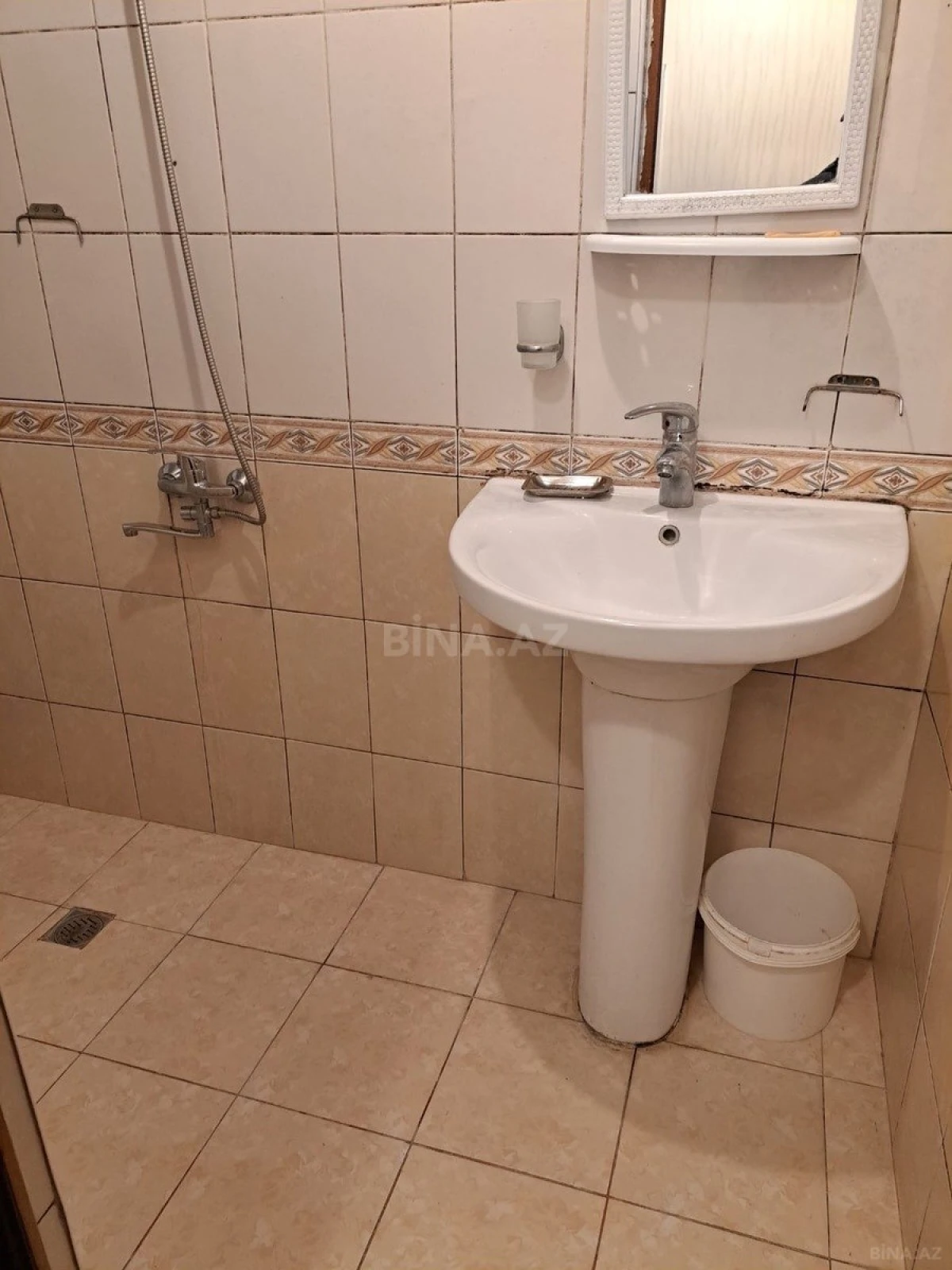 Kirayə verilir 1 otaqlı mənzil 40 m²