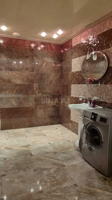 Kirayə verilir 2 otaqlı mənzil 120 m²