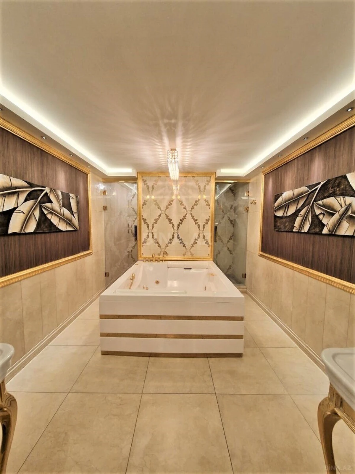 Kirayə verilir 6 otaqlı mənzil 460 m²