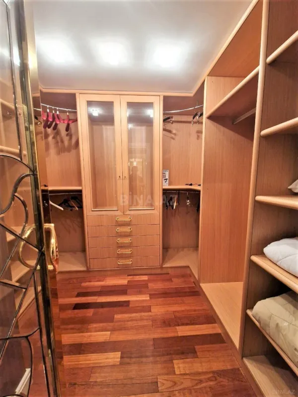 Kirayə verilir 6 otaqlı mənzil 460 m²