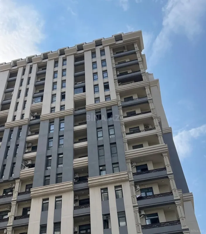 Satılır 3 otaqlı mənzil 114 m²