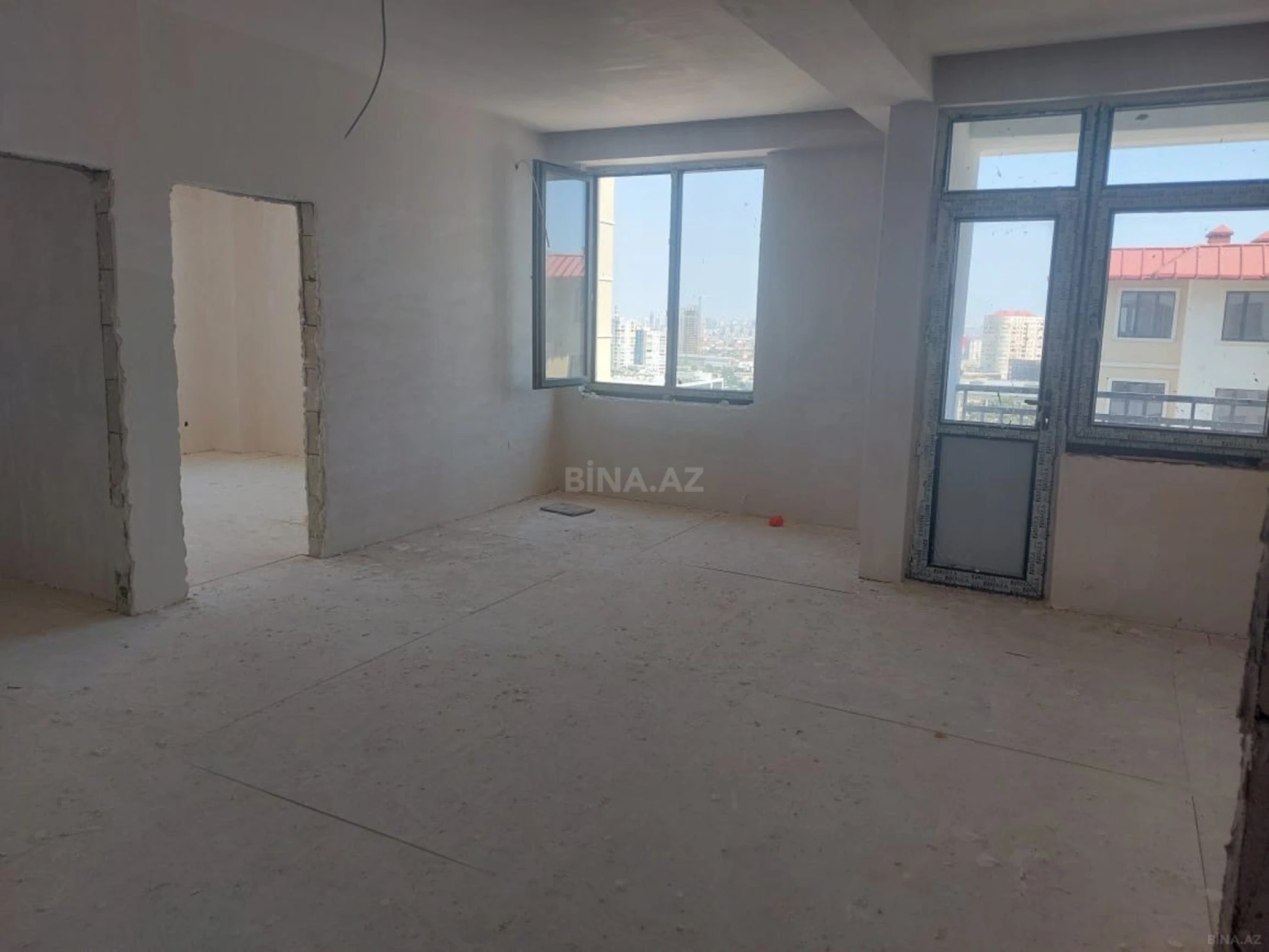 Satılır 3 otaqlı mənzil 114 m²