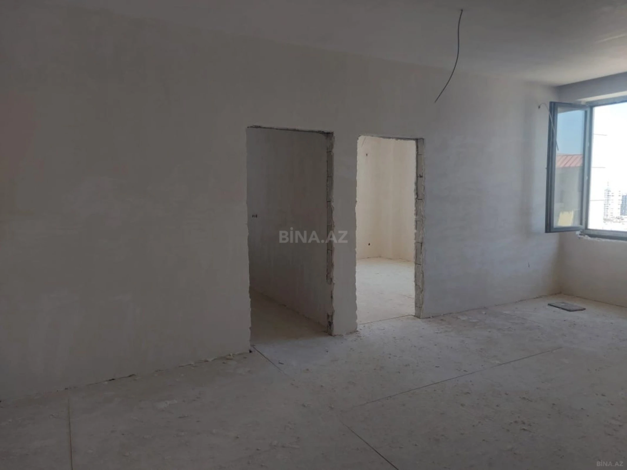 Satılır 3 otaqlı mənzil 114 m²