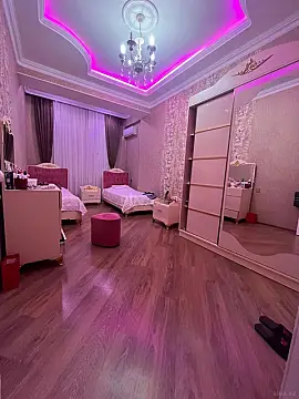 Satılır 3 otaqlı mənzil 135 m²