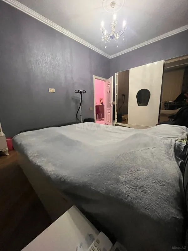 Satılır 3 otaqlı mənzil 135 m²