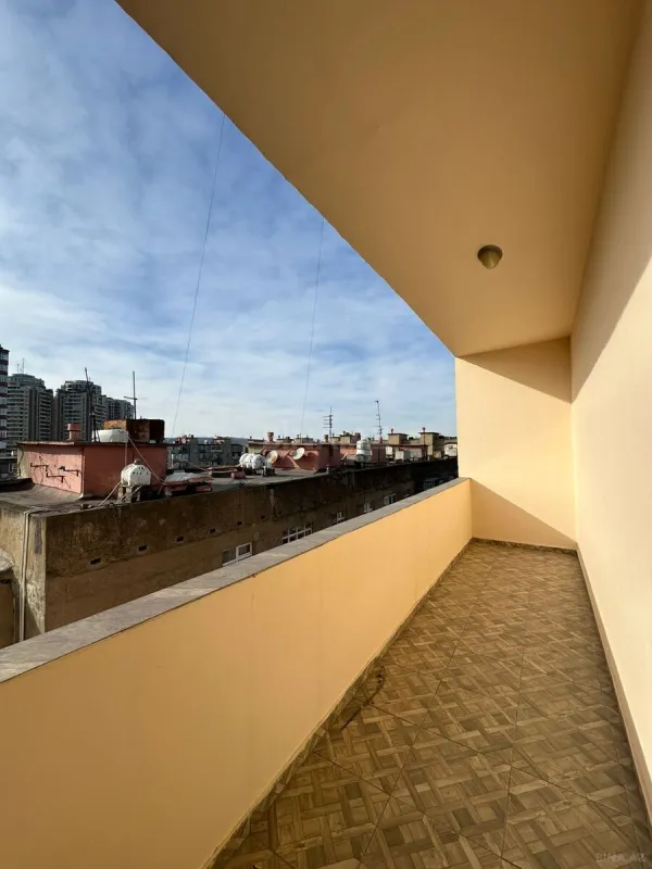 Satılır 3 otaqlı mənzil 125 m²