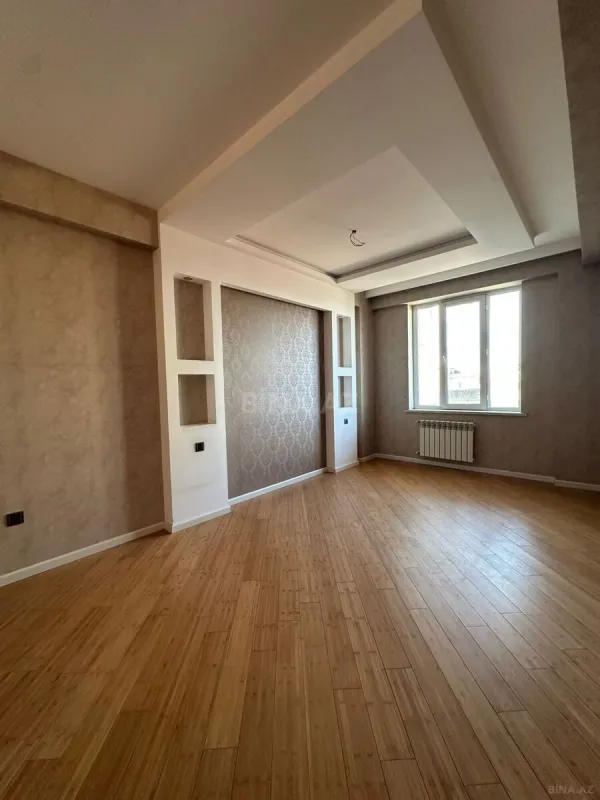 Satılır 3 otaqlı mənzil 125 m²