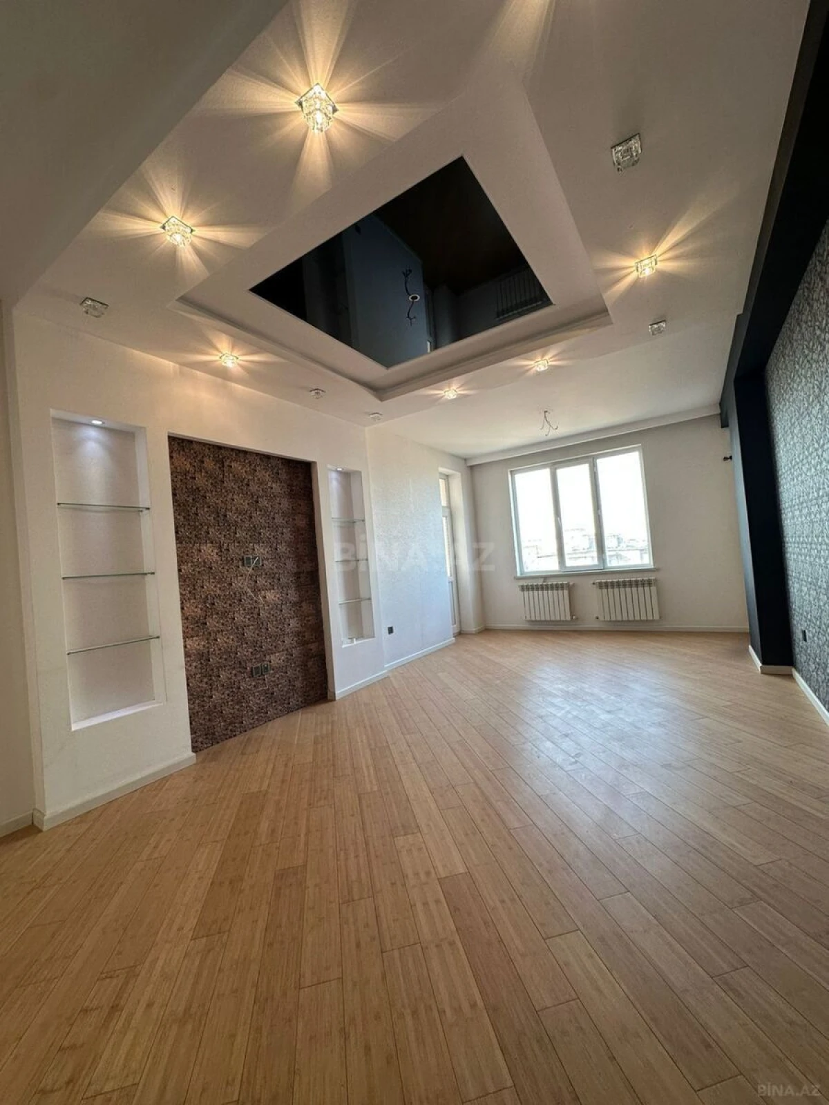 Satılır 3 otaqlı mənzil 125 m²