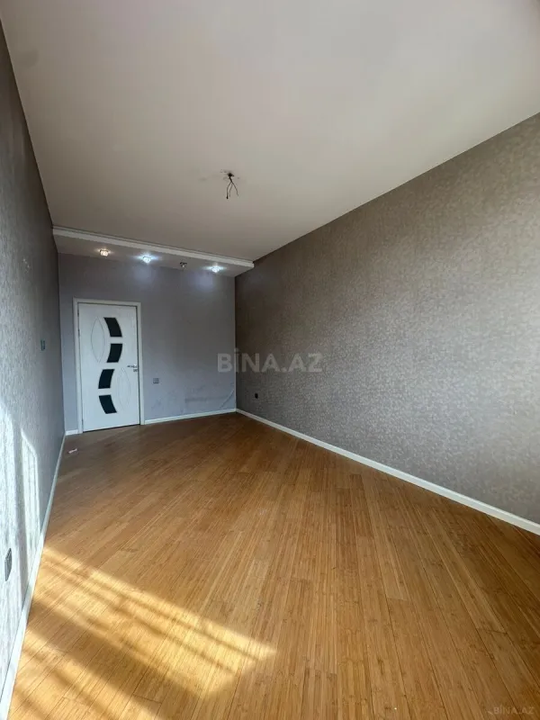 Satılır 3 otaqlı mənzil 125 m²