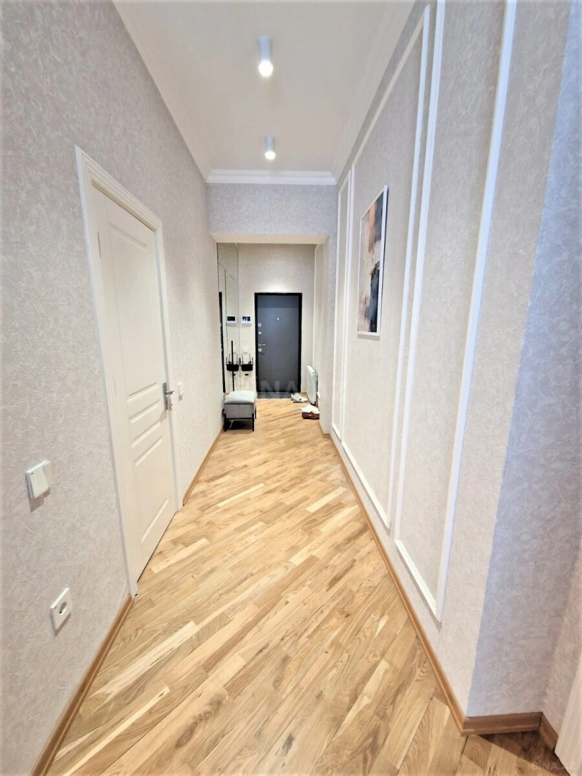 Kirayə verilir 2 otaqlı mənzil 100 m²