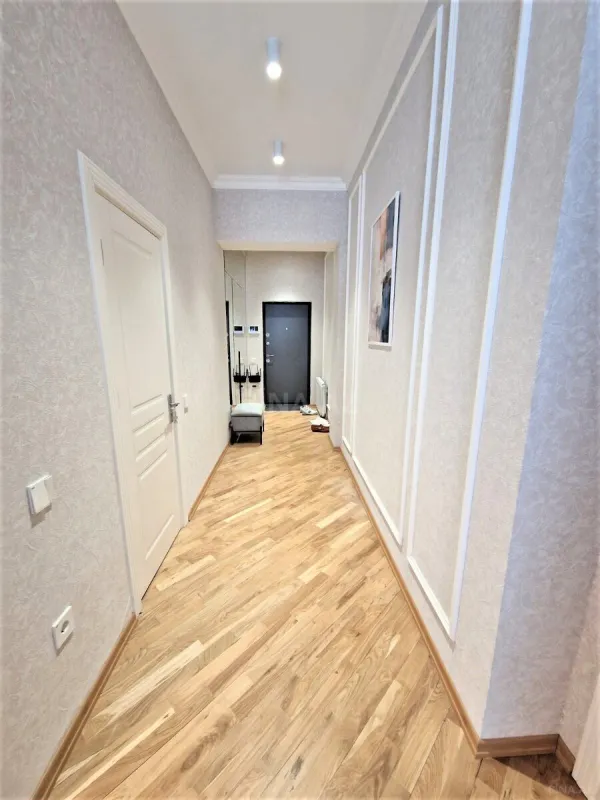 Kirayə verilir 2 otaqlı mənzil 100 m²