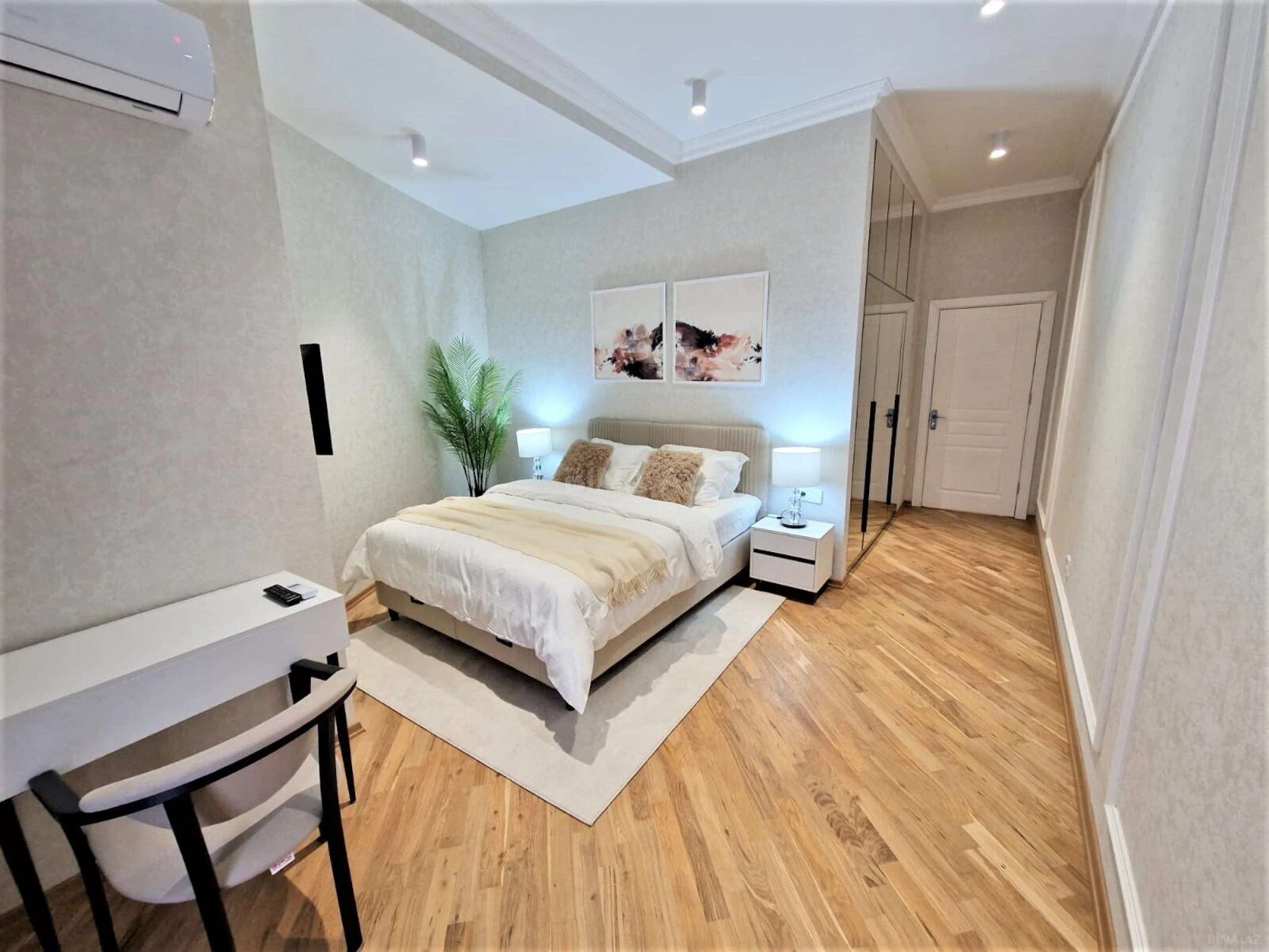Kirayə verilir 2 otaqlı mənzil 100 m²