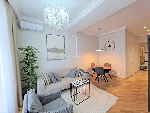 Kirayə verilir 2 otaqlı mənzil 100 m²
