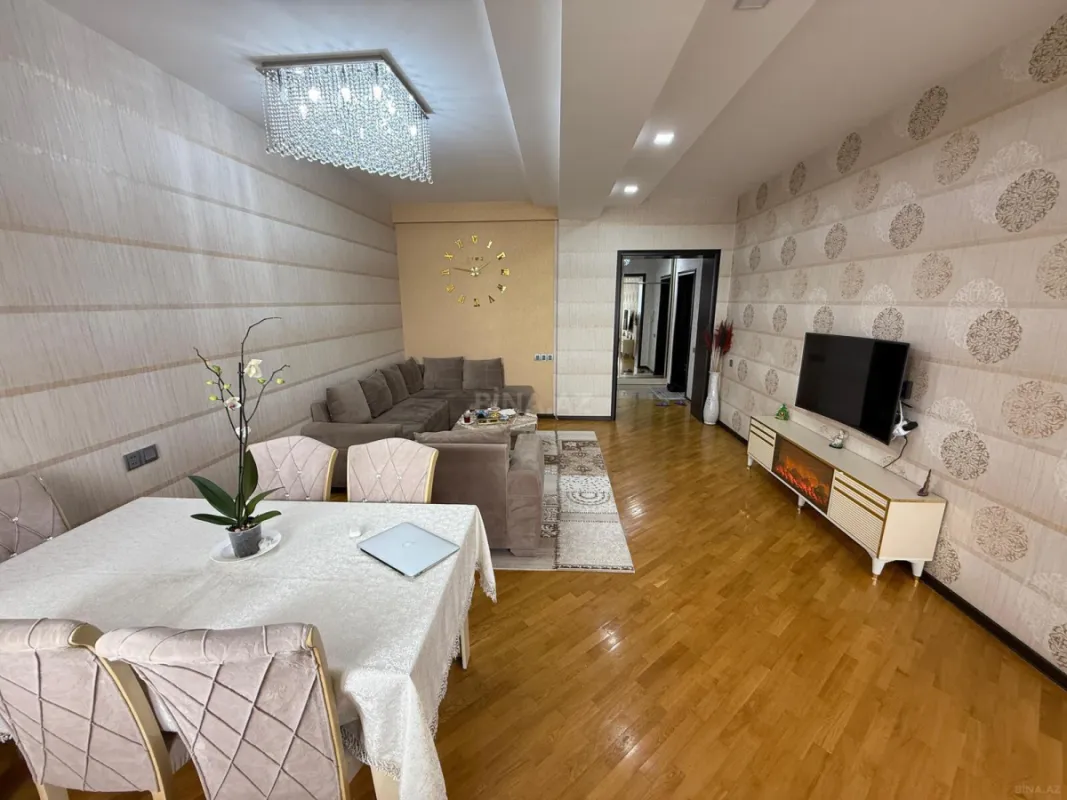 Satılır 3 otaqlı mənzil 109 m²