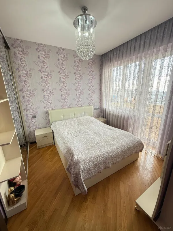 Satılır 3 otaqlı mənzil 109 m²