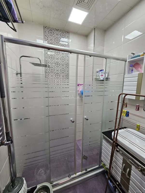 Satılır 3 otaqlı mənzil 109 m²