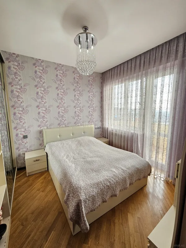 Satılır 3 otaqlı mənzil 109 m²