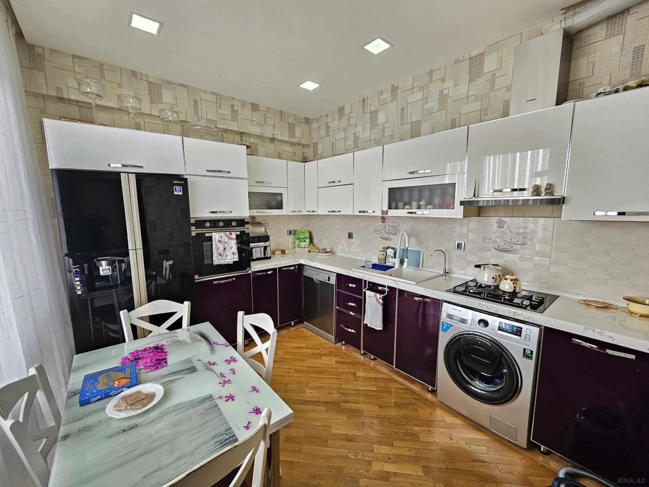 Satılır 3 otaqlı mənzil 109 m²