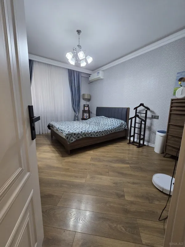 Satılır 2 otaqlı mənzil 96 m²