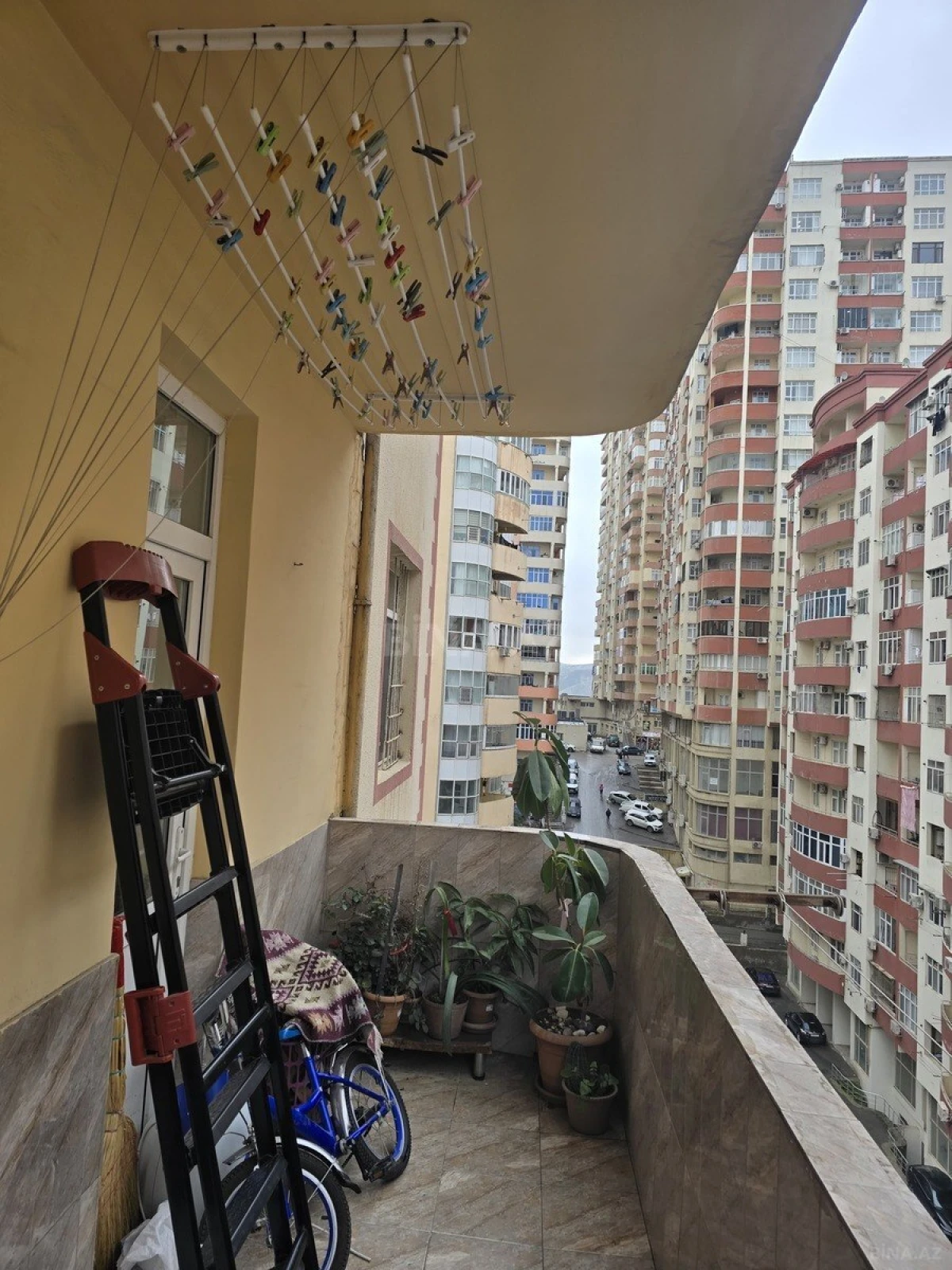 Satılır 2 otaqlı mənzil 96 m²
