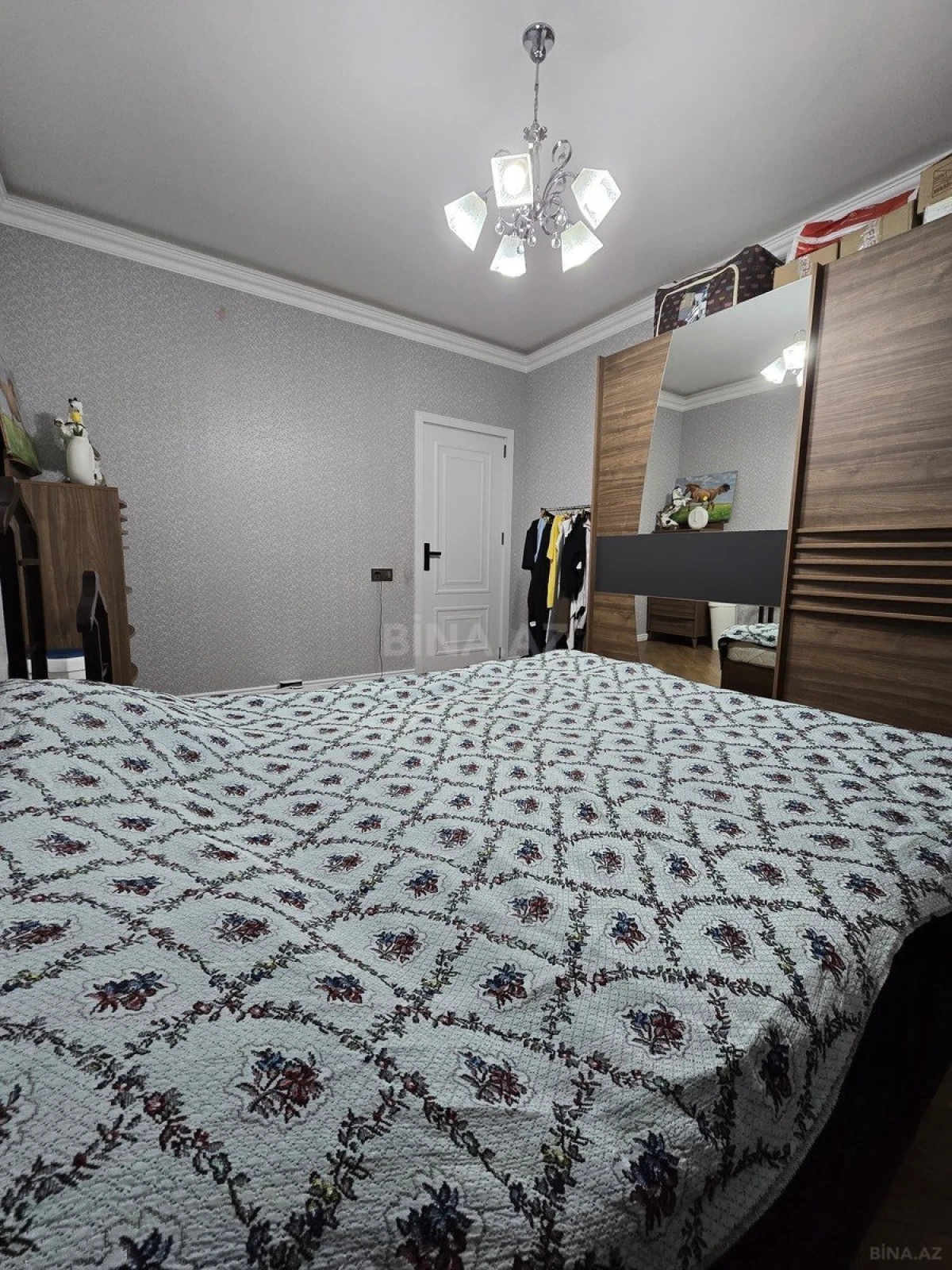 Satılır 2 otaqlı mənzil 96 m²